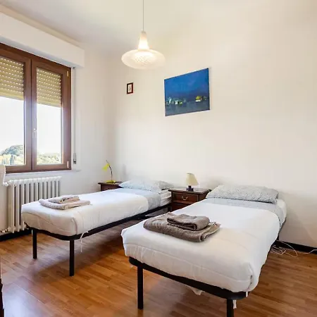 15 Min Historic Centre Free Parking Siena